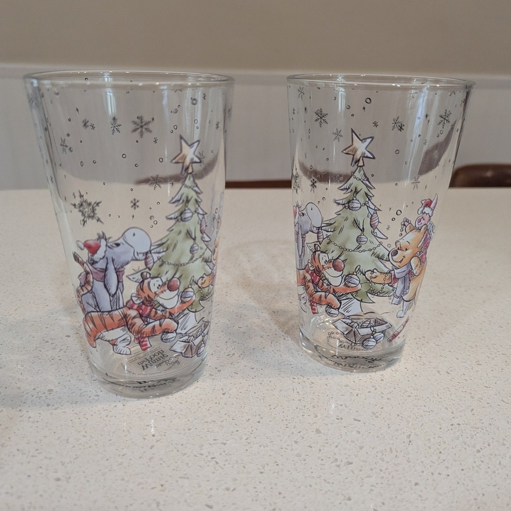 Disney Winnie the Pooh Christmas Glasses Set of 2 Tigger Eeyore Holiday Tumblers